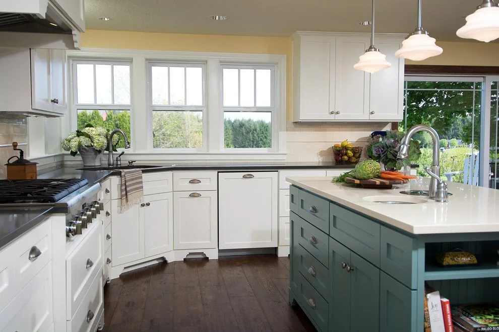 Becker Kitchen — Kitchen remodel in Portland, OR (photo 2)